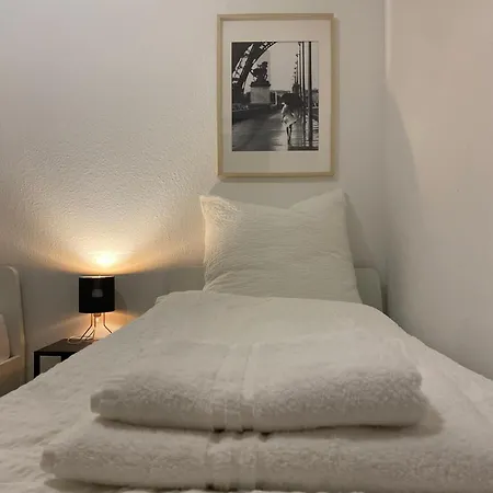 Apartment Gemuetliches Messe Und Ferienapartment 60m2 Naehe Koelnmesse & Lanxess Arena *