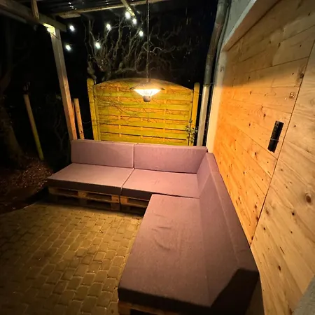 Gemuetliches Messe Und Ferienapartment 60m2 Naehe Koelnmesse & Lanxess Arena * Köln